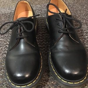 Dr. Martens - Eye Shoe